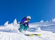 九游官网-南美风暴席卷伦敦，阿根廷新星闪耀，法比尼奥中场魔术师般掌控全局