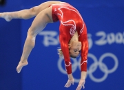 九游娱乐网页-冰与火之歌，2026世界杯D组，智利用防守反击锻造钢铁奇迹，阿方索·戴维斯独舞高原