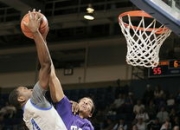 九游游戏-快船鏖战步行者，西蒙斯统治全场