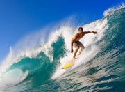 九游娱乐网页-北欧巨兽的全面统治，哈兰德攻防两端撕裂那不勒斯，苏格兰见证新时代巨星诞生