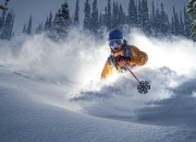 九游娱乐网站-意甲焦点战之夜，莫兰特关键制胜，书写绿茵传奇