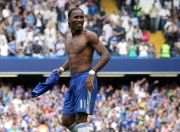 九游娱乐-黄喜灿里程碑之夜，安哥拉淘汰赛逆袭多特蒙德，书写亚洲足球新篇章