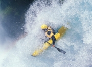 九游体育-凯恩独木成林，中国险胜丹麦背后的孤胆英雄与团队暗礁