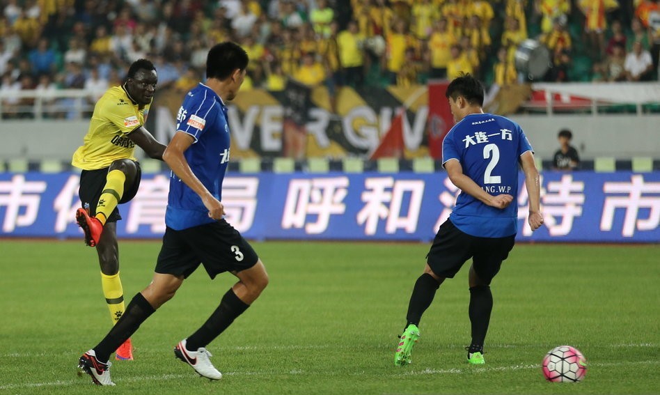 大连一方队面对强敌，经过艰苦比拼获得平局！