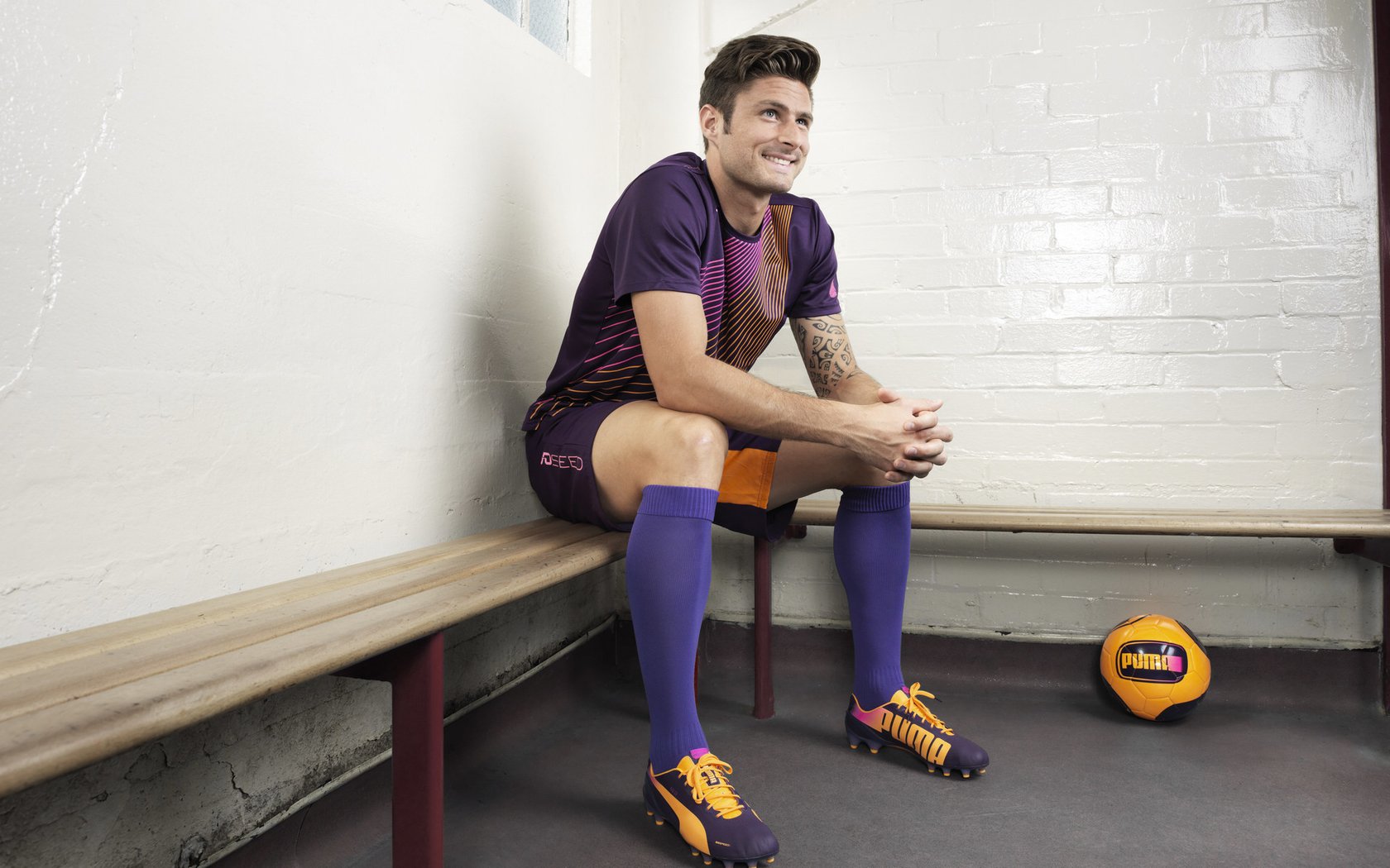 武切维奇大场面先生显神威，湖人战术打穿热火防线