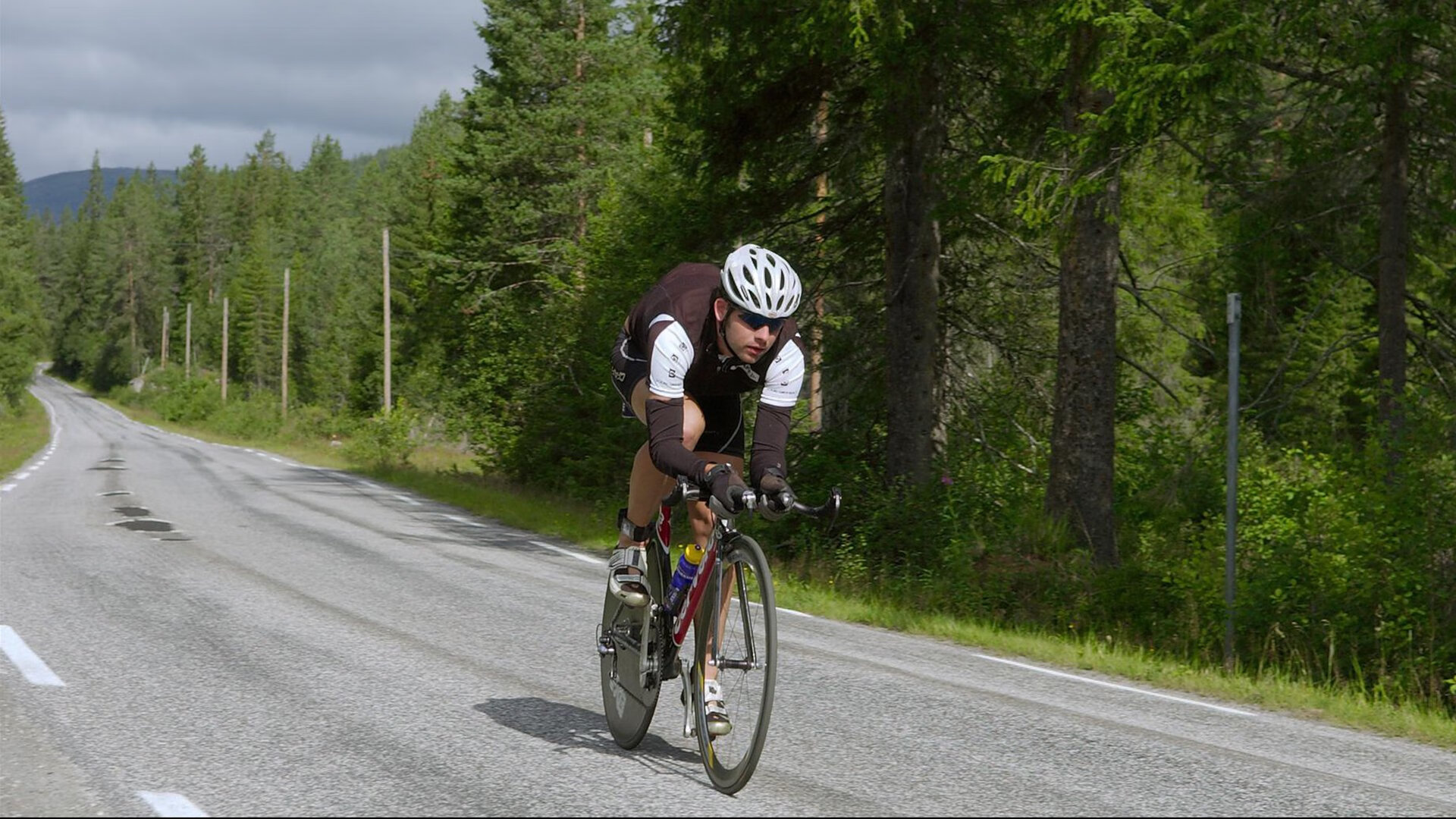 卡瓦哈尔单节爆发导演逆转好戏，比利亚雷亚尔闪电战击溃那不勒斯