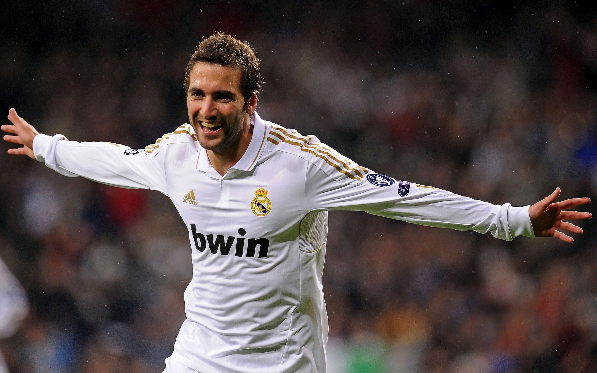 佩德里闪耀,荷兰绝杀,当个人天赋与团队韧性共同书写足球史诗